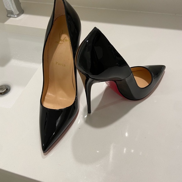 Christian Louboutin Shoes - AUTHENTIC Christian Louboutin So Kate 120 - size 39